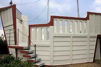 南蛮船を模した展望台の風景