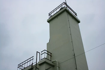 金見埼灯台の風景