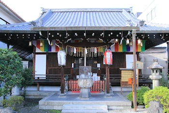 神泉苑の紅葉風景