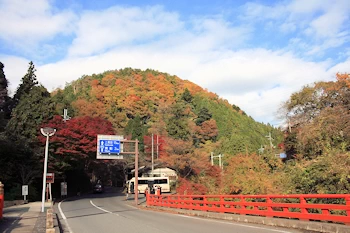 貴船神社一の鳥居付近の風景