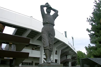 スタルヒン球場の風景