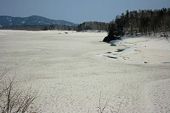 朱鞠内湖の風景