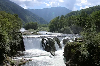 ピョウタンの滝の風景