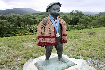 明神子河童像の風景