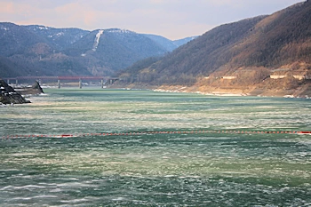 東大雪湖の風景