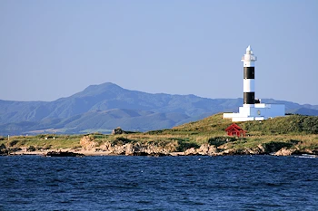 大間崎灯台の画像