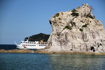 堀の花筏の風景