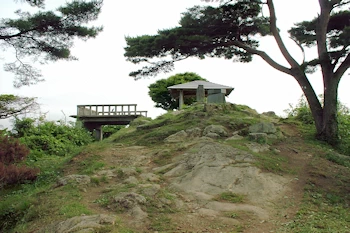 大高森展望台に到着の風景