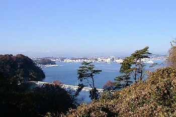 塩竃の街を遠望の風景