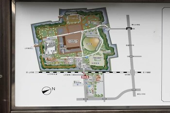 霞城公園の風景