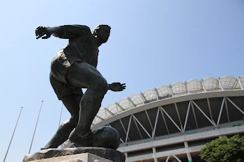 ジーコ像の風景