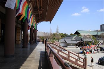 西新井大師の風景