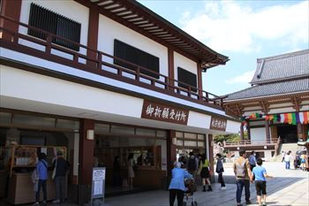 西新井大師の風景