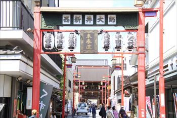 西新井大師の風景