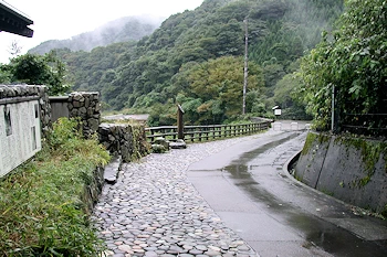 青海町道天険親不知線の風景