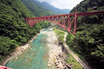 黒部渓谷の画像