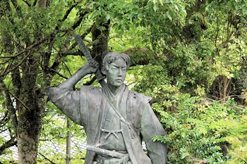 佐々木小次郎像の画像