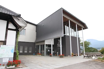 一茶記念館の風景