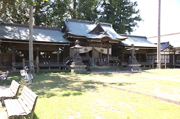 諏訪護国神社の風景