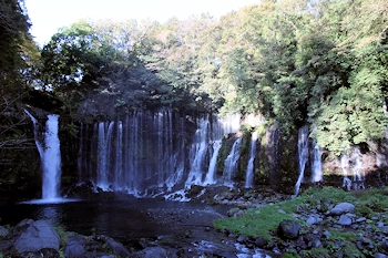 白糸の滝の風景