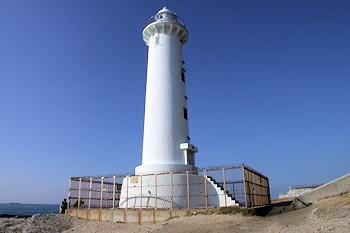 野間埼灯台の風景