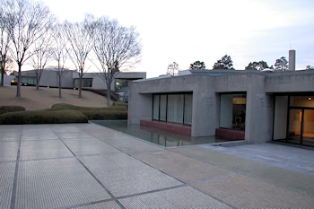 トヨタ鞍ヶ池記念館の風景