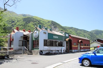 西藤原駅の風景