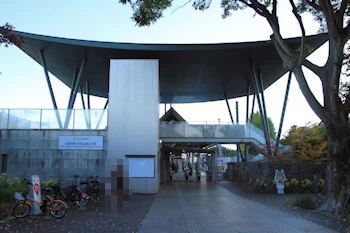 駅の入口の風景