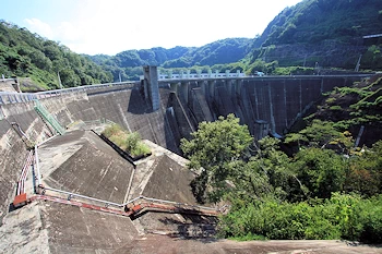 高山ダムの画像
