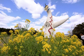 太陽の塔の画像