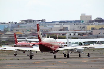 八尾空港の画像