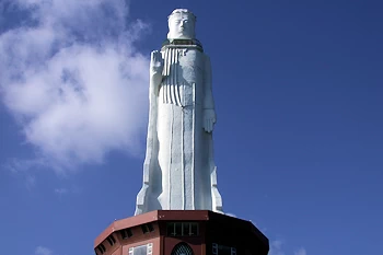 世界平和大観音像の画像