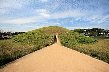 藤ノ木古墳の画像