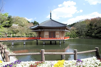 金閣浮御堂霊宝館の画像