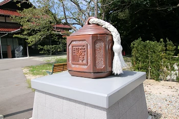 駅鈴モニュメントの画像