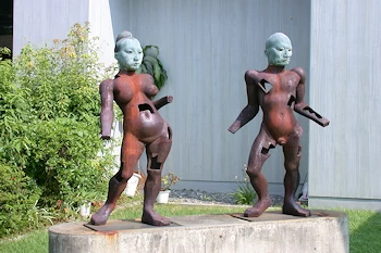 ツイスト像の画像