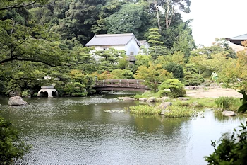 長府庭園の風景