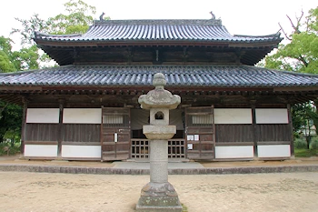 観世音寺の画像