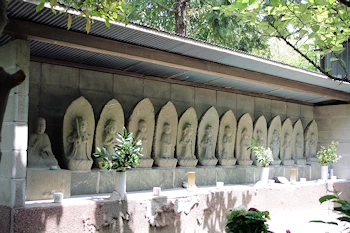 十一面観音の画像