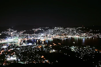 長崎市街の美しい夜景の風景