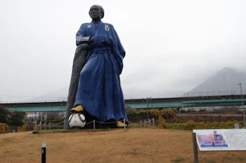 坂本龍馬像の画像