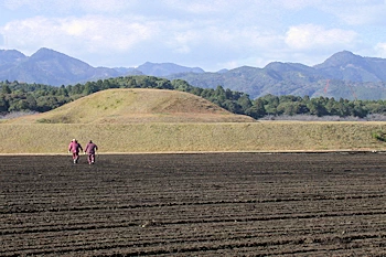 西都原古墳群の画像