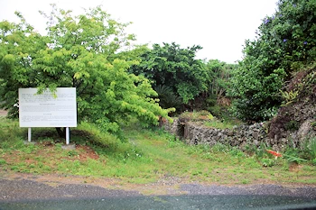 世之主の墓の風景