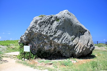 マムヤの墓の風景